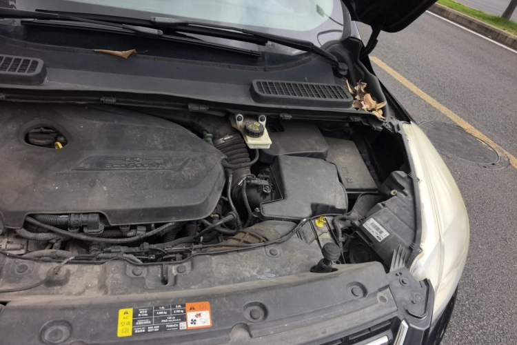 Used Ford Kuga 2013 1.6L GTDi 4x4 Elite Model Engine Bay Left