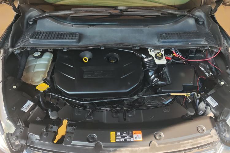 Used Ford Kuga 2013 2.0L GTDi Four-Wheel Drive Premium Model Engine Bay