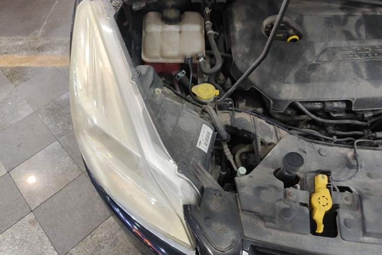 Used Ford Kuga 2013 1.6L GTDi 4x4 Elite Model Engine Bay Right