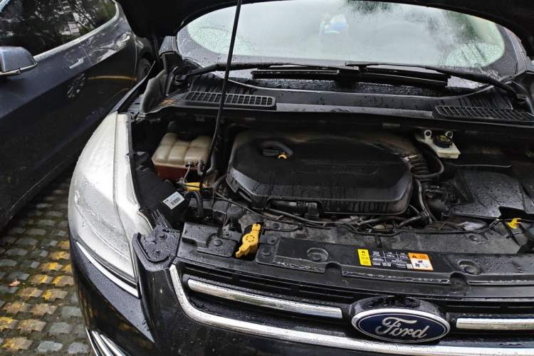 Used Ford Kuga 2013 1.6L GTDi 4x4 Elite Model Engine Bay Right