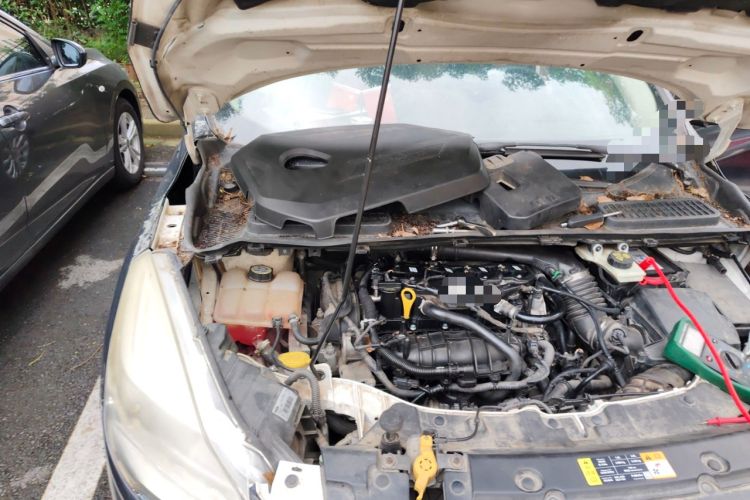 Used Ford Kuga 2013 1.6L GTDi 4x4 Elite Model Engine Bay Right