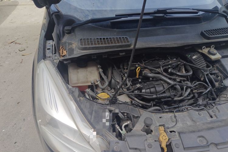 Used Ford Kuga 2013 1.6L GTDi 4x4 Elite Model Engine Bay Right