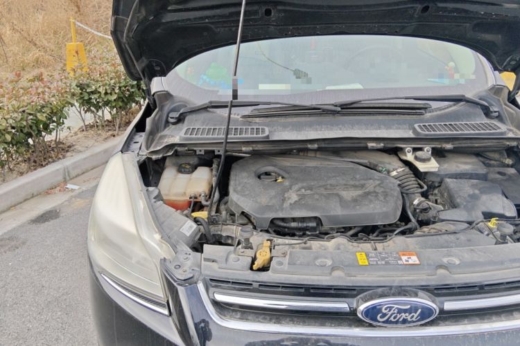 Used Ford Kuga 2013 1.6L GTDi 4x4 Elite Model Engine Bay Right