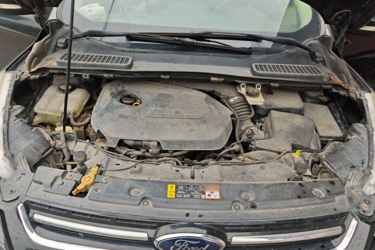 Used Ford Kuga 2013 1.6L GTDi Two-Wheel-Drive Trend Model Engine Bay