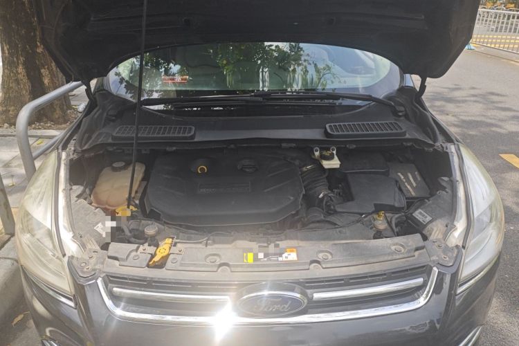 Used Ford Kuga 2013 2.0L GTDi Four-Wheel-Drive Elite Model Engine Bay