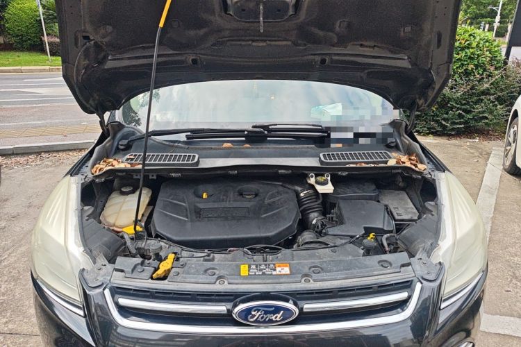 Used Ford Kuga 2013 2.0L GTDi Four-Wheel-Drive Elite Model Engine Bay
