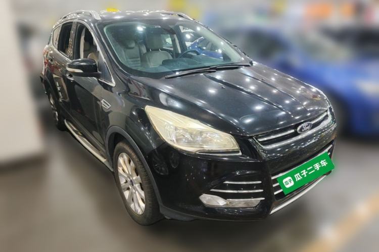 Used Ford Kuga 2013 1.6L GTDi 4x4 Elite Model Front Right 45 Deg