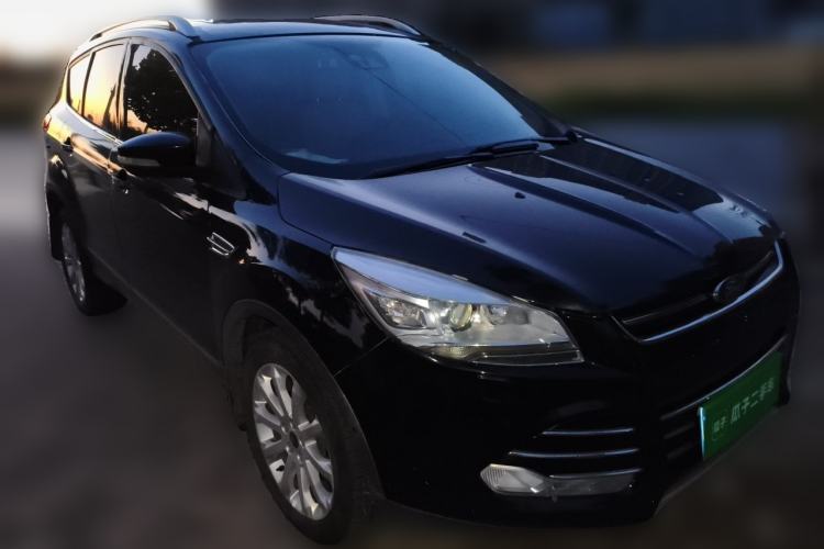 Used Ford Kuga 2013 2.0L GTDi Four-Wheel Drive Premium Model Front Right 45 Deg