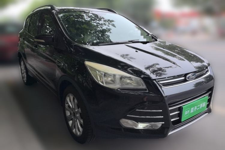 Used Ford Kuga 2013 1.6L GTDi 4x4 Elite Model Front Right 45 Deg