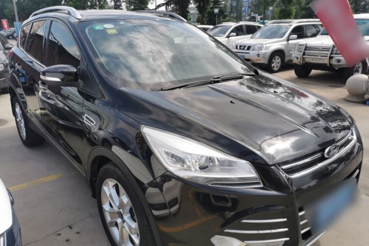 Used Ford Kuga 2013 2.0L GTDi Four-Wheel-Drive Sport Model Front Right 45 Deg