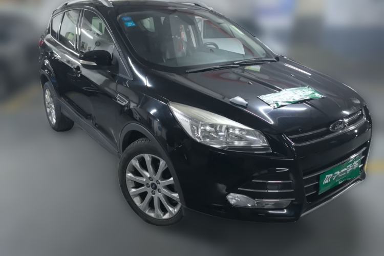 Used Ford Kuga 2013 1.6L GTDi Two-Wheel-Drive Trend Model Front Right 45 Deg