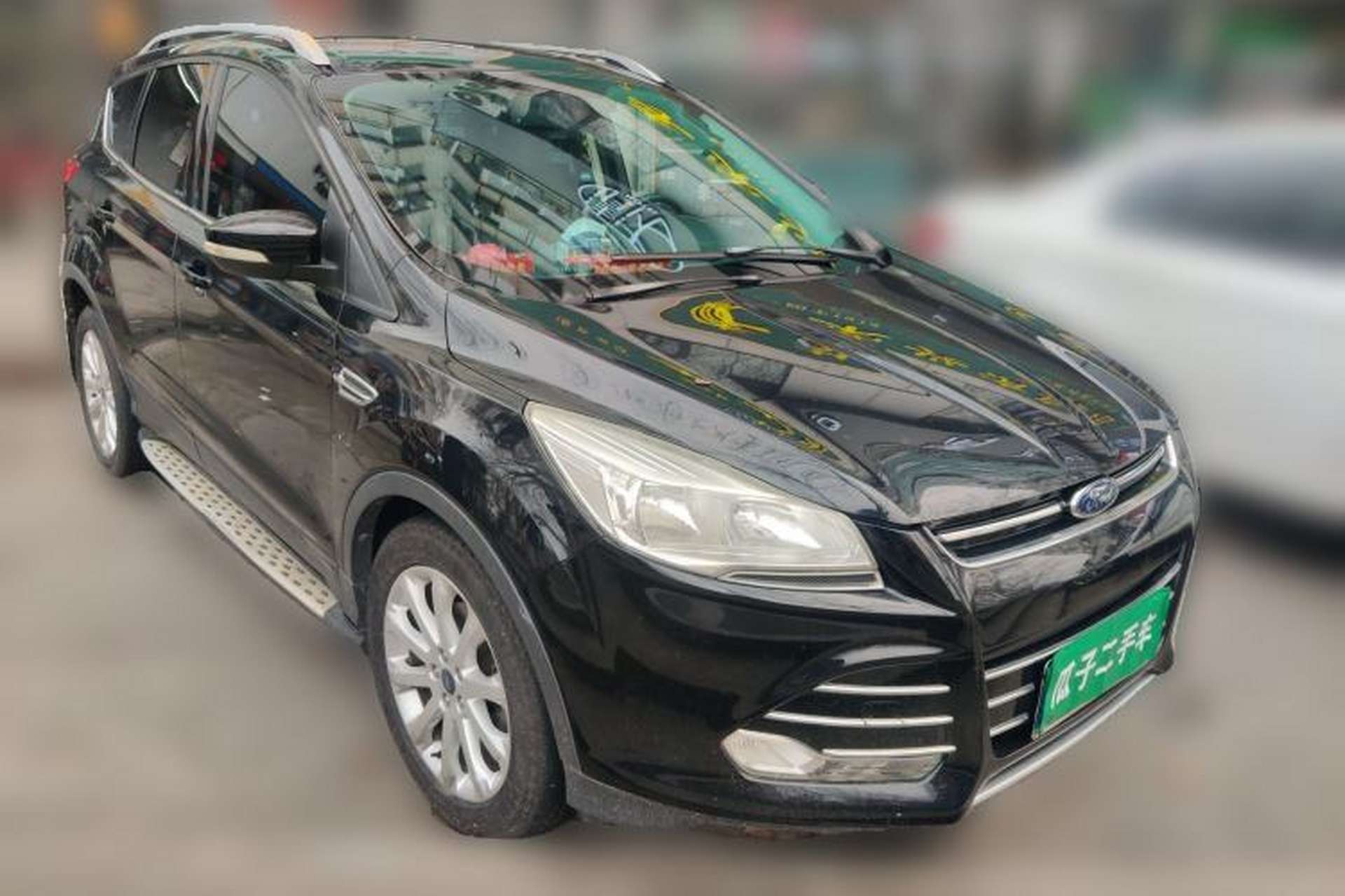 Used Ford Kuga 2013 1.6L GTDi Two-Wheel-Drive Trend Model Front Right 45 Deg