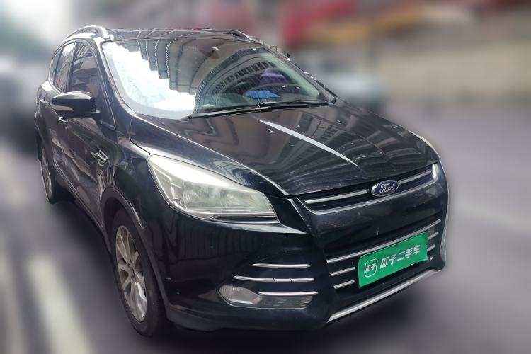 Used Ford Kuga 2013 1.6L GTDi 4x4 Elite Model Front Right 45 Deg