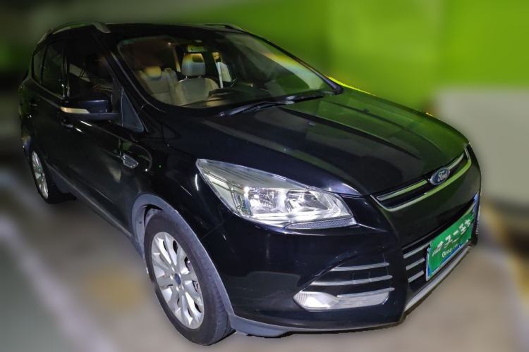 Used Ford Kuga 2013 2.0L GTDi Four-Wheel-Drive Elite Model Front Right 45 Deg