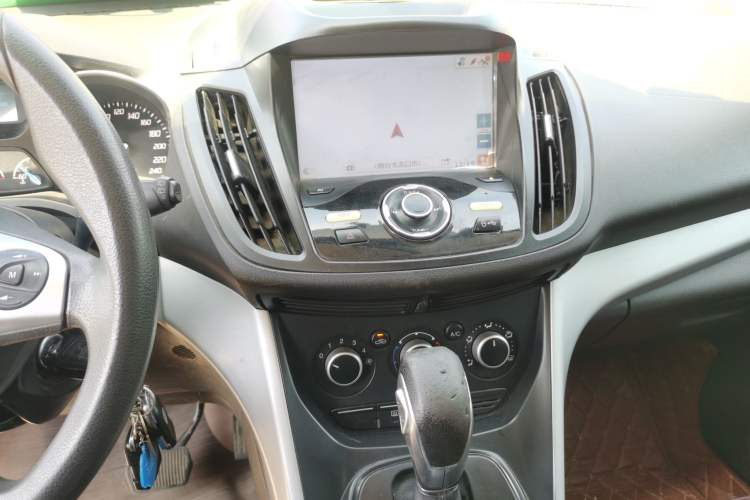 Used Ford Kuga 2013 1.6L GTDi Two-Wheel-Drive Comfort Model Gear Lever