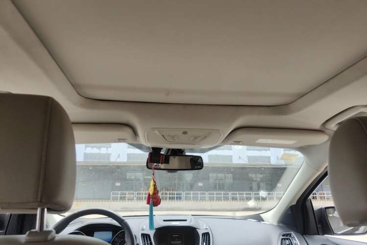 Used Ford Kuga 2013 1.6L GTDi 4x4 Elite Model Headliner