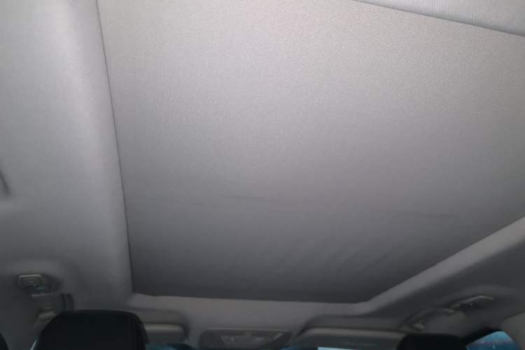 Used Ford Kuga 2013 1.6L GTDi Two-Wheel-Drive Trend Model Headliner