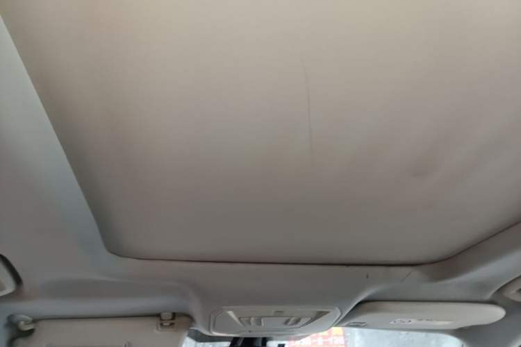 Used Ford Kuga 2013 1.6L GTDi Two-Wheel-Drive Trend Model Headliner