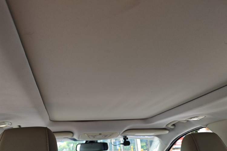 Used Ford Kuga 2013 2.0L GTDi Four-Wheel-Drive Elite Model Headliner