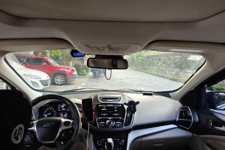 Used Ford Kuga 2013 2.0L GTDi Four-Wheel Drive Premium Model Headliner
