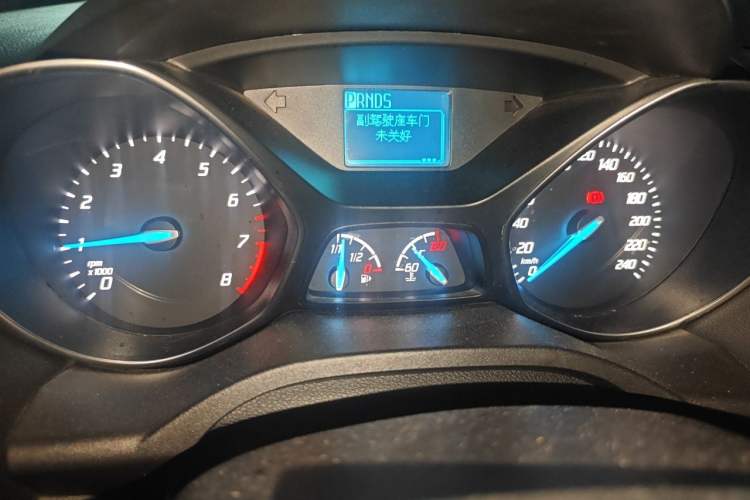 Used Ford Kuga 2013 1.6L GTDi Two-Wheel-Drive Comfort Model Instrument Cluster
