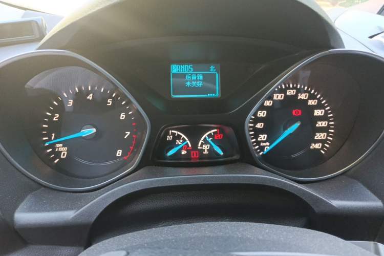 Used Ford Kuga 2013 1.6L GTDi Two-Wheel-Drive Trend Model Instrument Cluster