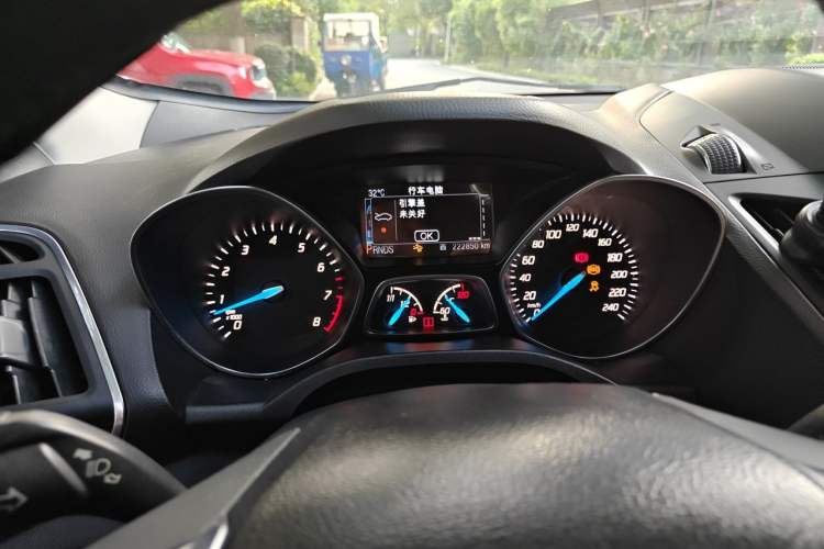 Used Ford Kuga 2013 2.0L GTDi Four-Wheel Drive Premium Model Instrument Cluster
