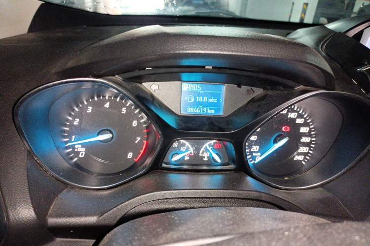 Used Ford Kuga 2013 1.6L GTDi Two-Wheel-Drive Comfort Model Instrument Cluster