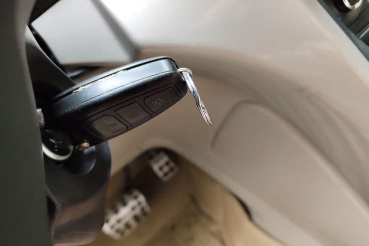 Used Ford Kuga 2013 1.6L GTDi 4x4 Elite Model Interior 1