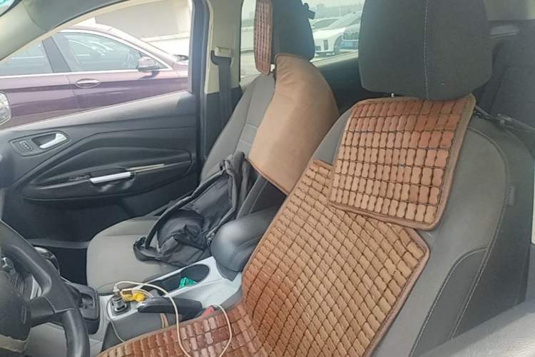 Used Ford Kuga 2013 1.6L GTDi Two-Wheel-Drive Comfort Model Left Front Seat