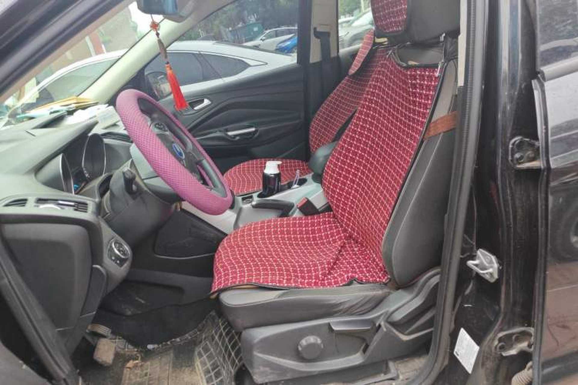 Used Ford Kuga 2013 1.6L GTDi Two-Wheel-Drive Comfort Model Left Front Seat