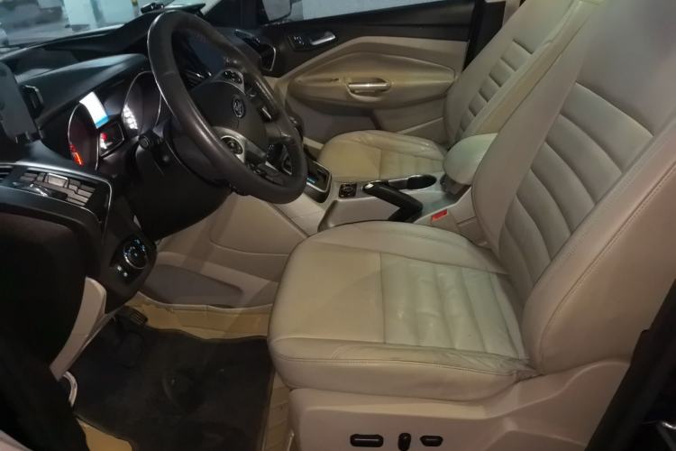 Used Ford Kuga 2013 2.0L GTDi Four-Wheel Drive Premium Model Left Front Seat