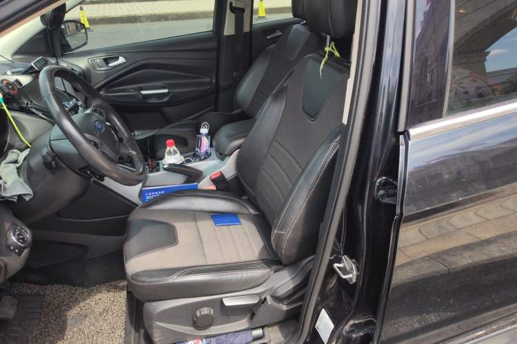 Used Ford Kuga 2013 1.6L GTDi Two-Wheel-Drive Trend Model Left Front Seat