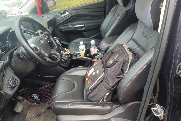 Used Ford Kuga 2013 2.0L GTDi Four-Wheel-Drive Sport Model Left Front Seat