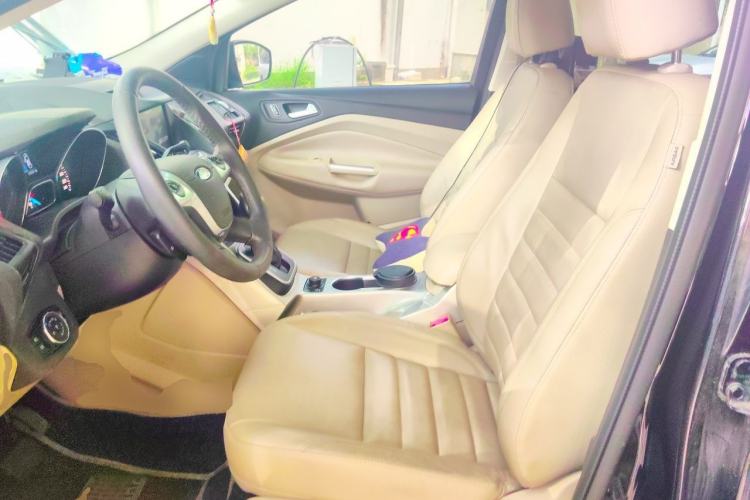 Used Ford Kuga 2013 2.0L GTDi Four-Wheel-Drive Elite Model Left Front Seat
