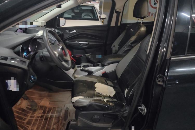Used Ford Kuga 2013 1.6L GTDi Two-Wheel-Drive Comfort Model Left Front Seat
