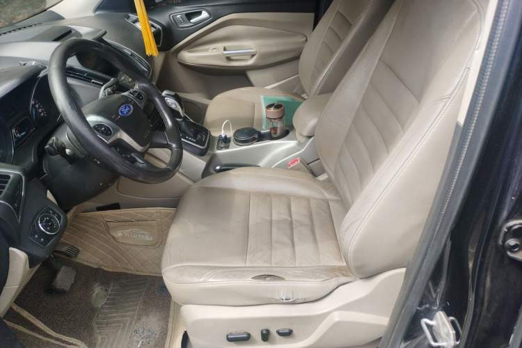 Used Ford Kuga 2013 2.0L GTDi Four-Wheel-Drive Elite Model Left Front Seat