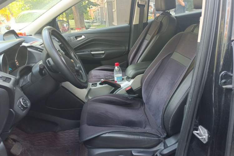 Used Ford Kuga 2013 1.6L GTDi Two-Wheel-Drive Trend Model Left Front Seat