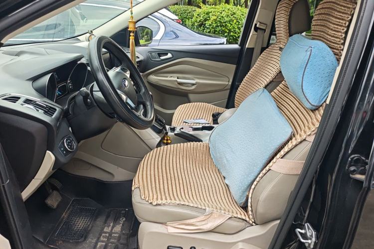 Used Ford Kuga 2013 2.0L GTDi Four-Wheel-Drive Elite Model Left Front Seat