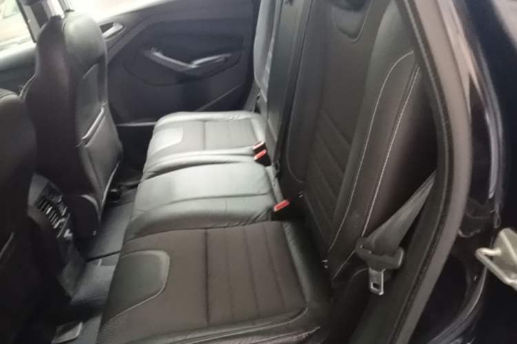 Used Ford Kuga 2013 1.6L GTDi Two-Wheel-Drive Trend Model Left Rear Seat