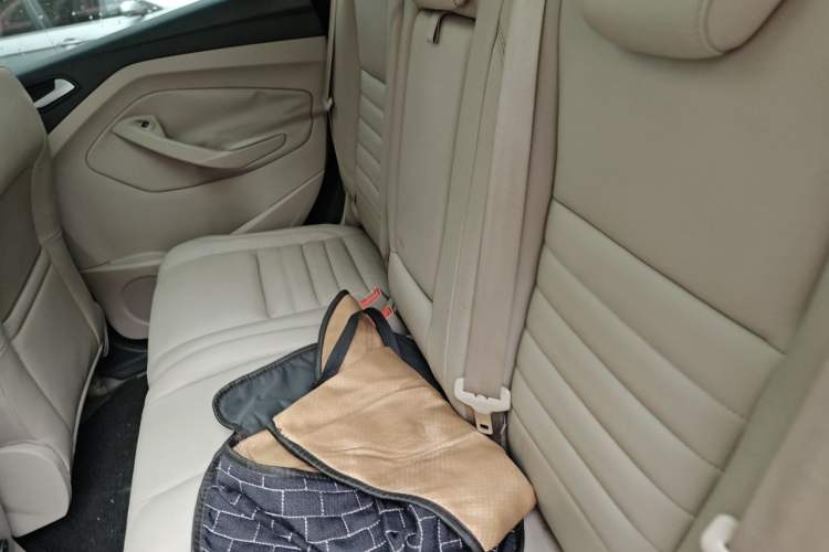 Used Ford Kuga 2013 2.0L GTDi Four-Wheel Drive Premium Model Left Rear Seat