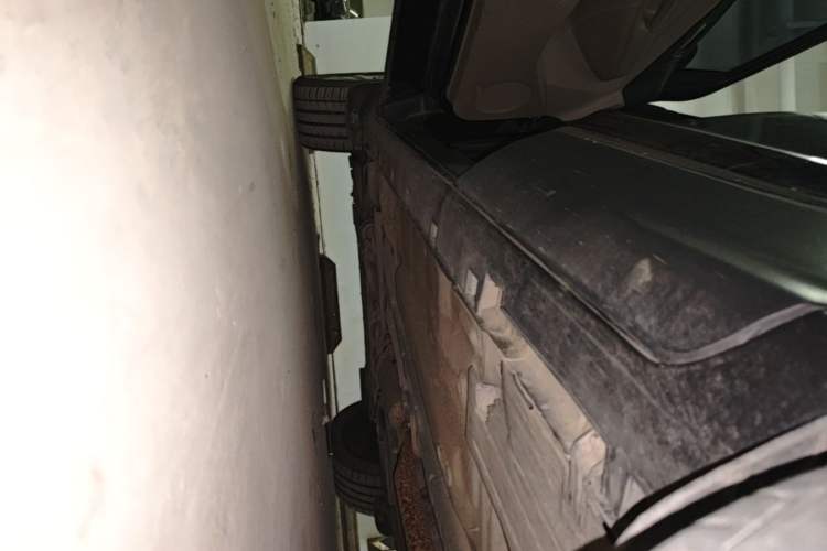 Used Ford Kuga 2013 1.6L GTDi 4x4 Elite Model Left Side Sill