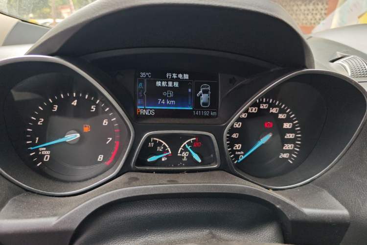 Used Ford Kuga 2013 2.0L GTDi Four-Wheel-Drive Sport Model Odometer Close Up