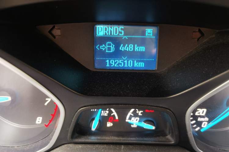 Used Ford Kuga 2013 1.6L GTDi Two-Wheel-Drive Trend Model Odometer Close Up