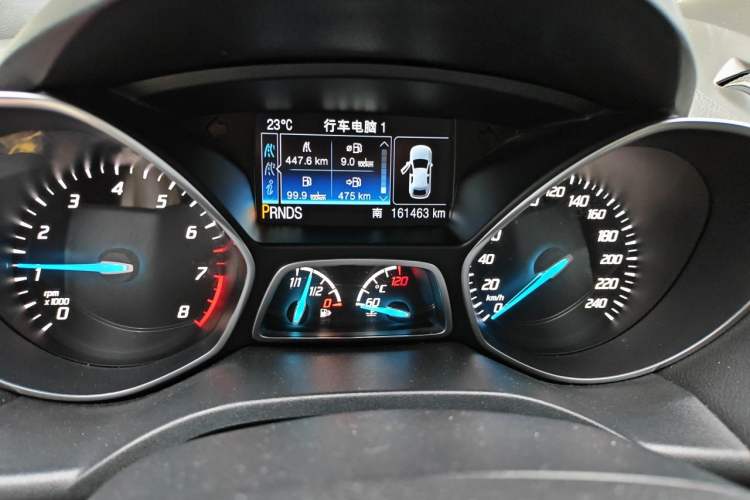Used Ford Kuga 2013 1.6L GTDi 4x4 Elite Model Odometer Close Up