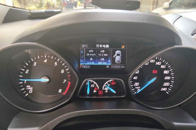 Used Ford Kuga 2013 2.0L GTDi Four-Wheel Drive Premium Model Odometer Close Up