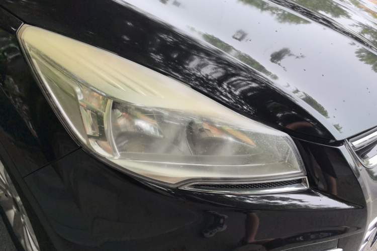 Used Ford Kuga 2013 1.6L GTDi 4x4 Elite Model Right Front Headlight