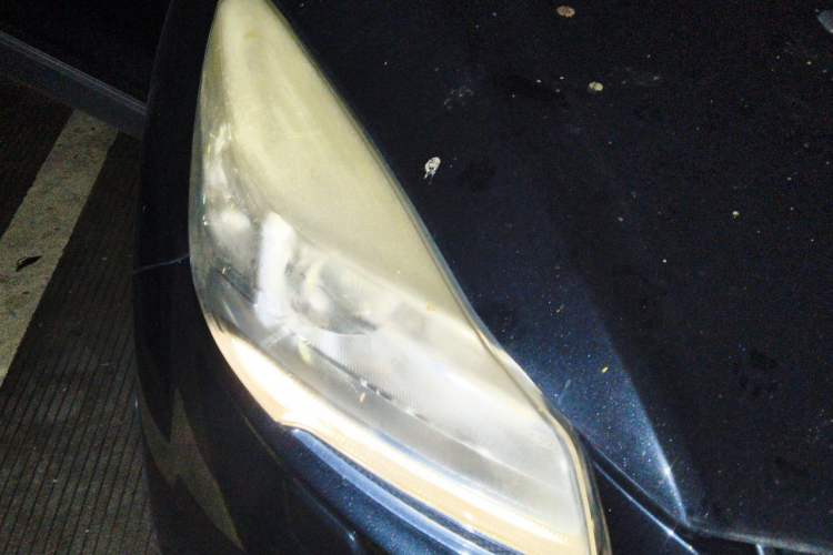 Used Ford Kuga 2013 2.0L GTDi Four-Wheel Drive Premium Model Right Front Headlight