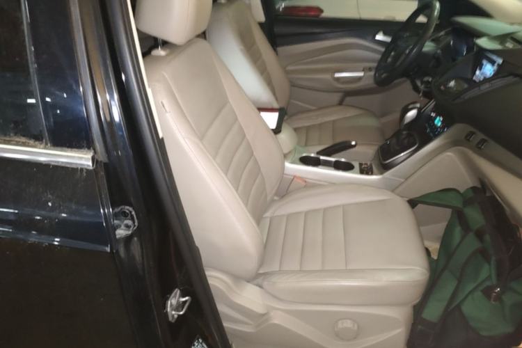 Used Ford Kuga 2013 1.6L GTDi 4x4 Elite Model Right Front Seat