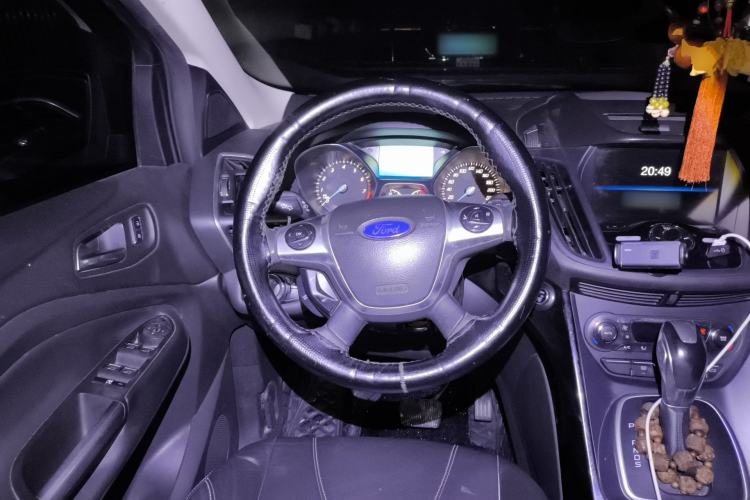 Used Ford Kuga 2013 2.0L GTDi Four-Wheel-Drive Sport Model Steering Wheel